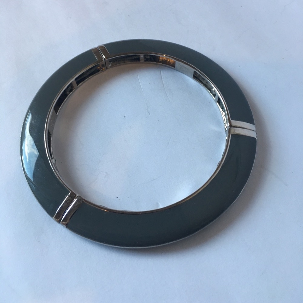 CLEARANCE: Rare Designer Kiam family bracelet EUC